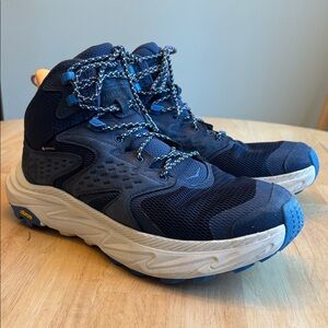 Hoka Anacapa 2 - men’s Gore Tex mid height trail shoe- 11.5